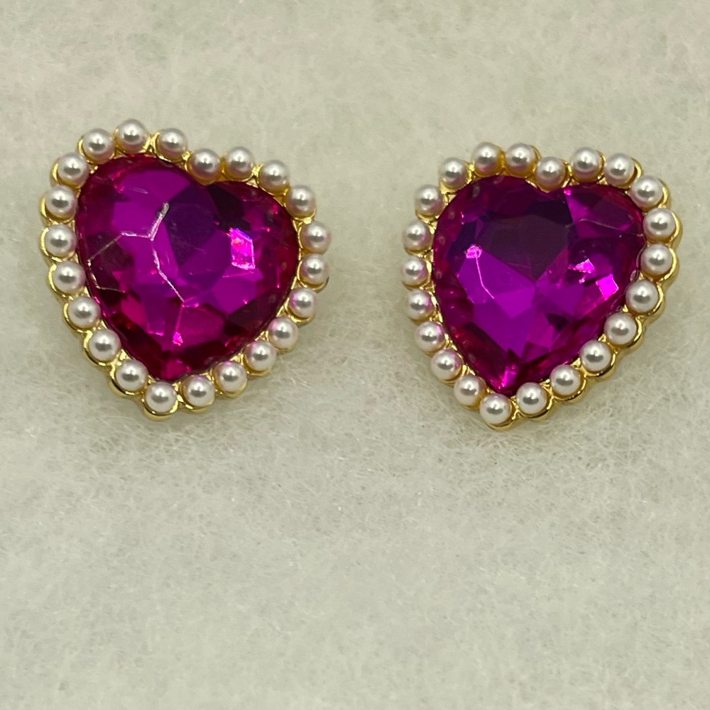 Heart-Shaped Fuchsia Crystal & Pearl Stud Earrings-NWOT
